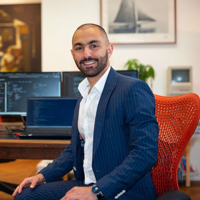Adrian Akbari